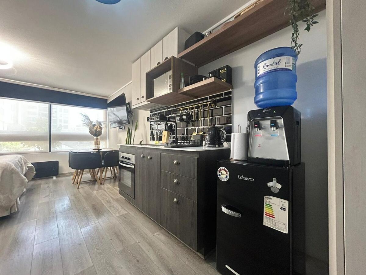 Libertad, Aire Acondicionado,free Gym Y Pool, 2min To Metro,zone Turistik Santiago